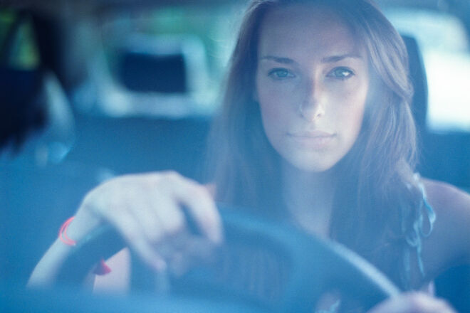 Photo Session around a real car breakdown on the way to the photo location with Maria Hennig. Hamburg, Germany